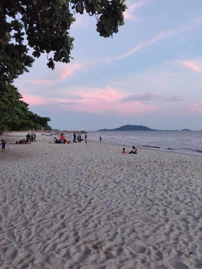 Auberge de la Plage Kep Exterior foto